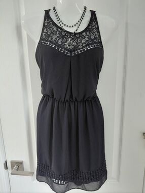Iz Byer Black Halter Sleeveless Midi Dress